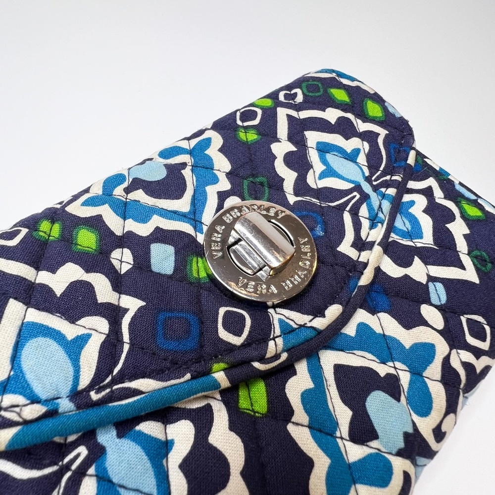 Vera Bradley Wristlet and Coin Purse Ink Blue Quilted Fabric Bags - Picture 4 of 8